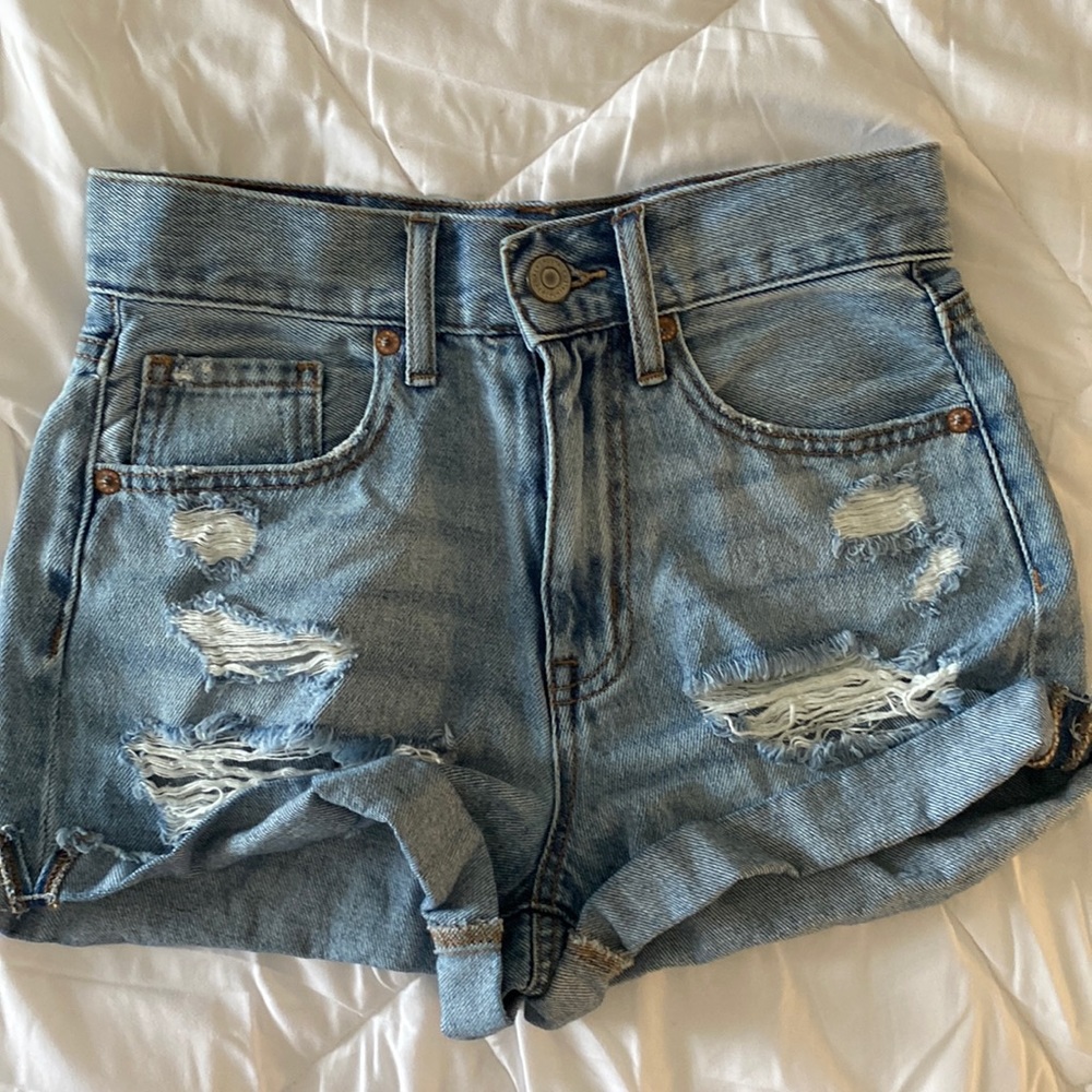 Short jeans shorts mom short style light colored